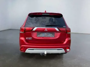 Mitsubishi Outlander Basis Spirit 2.4 PHEV TEMP NAVI SHZ KAM Bild 5