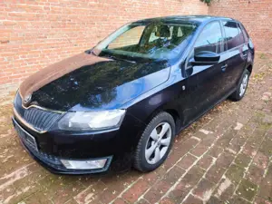Skoda Rapid/Spaceback 1.4 16V TSI Automatik Seitenschaden links