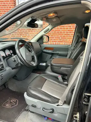 Dodge RAM 1500 SLT 4x2 Quad Cab BIG HORN EDITION Bild 5