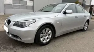 BMW 525 d AUTOMATIK TÜV,1-HAND,KLIMA,NAVI,WENIG-KM