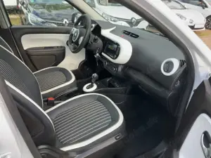 Renault Twingo E-TECH  Navi*Klima*Sitzheizung*Rückfahrcam Bild 5
