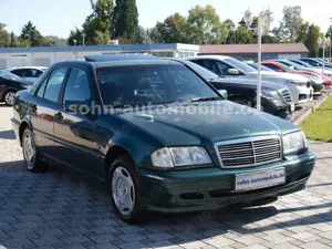 Mercedes-Benz C 200 AUTOMATIK/Tempomat/Allwetter/Schiebedach Bild 3
