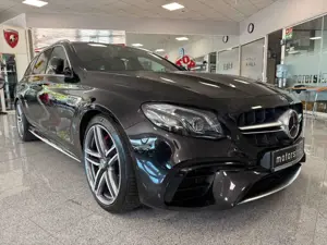 Mercedes-Benz E 63 AMG E 63 S AMG 4-MATIC |PANO|BURMESTER|20"|LUFT|360°