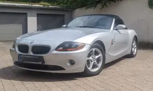 BMW Z4 2.5i - Bj2005 SMG nur 79.000 km, Garagenwagen