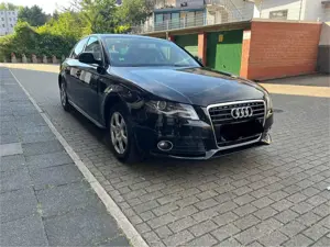 Audi A4 2.0 TDI DPF Attraction Bild 2