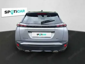 Peugeot 2008 GT PureTech130 EAT8 Bild 5