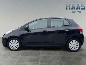 Toyota Yaris Cool 1,3 Ltr. TÜV06/27 Klima AHK EXPORT Bild 2