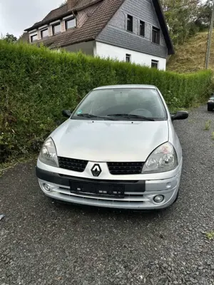 Renault Clio 1.4 16V Initiale Limited