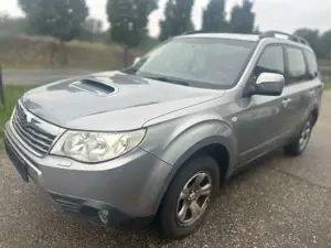 Subaru Forester 2,0D DPF Comfort*Pano*SHZ*KLIMA