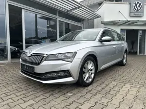 Skoda Superb Combi 1.4TSI IV DSG STYLE*LED*NAVI*PDC*17-ZOLL