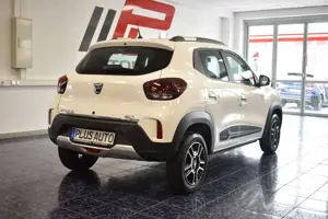 Dacia Spring Comfort Plus Navi LED Kamer Temp Bild 4