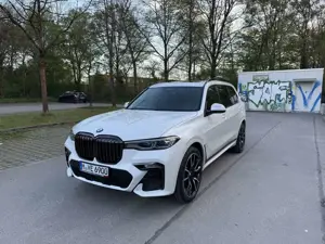 BMW X7 30d M Sport Laser+Sky+6-Sitz+Softclose+Fond+TV