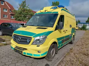 Mercedes-Benz Sprinter Hochraumkasten 311 CDI "Krankenwagen