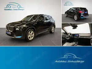 BMW iX1 30 xDrive ACC Pano AHK KZU adpt.LED HiFi QI Bild 1