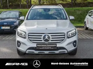 Mercedes-Benz GLB 180 d ENTRY ADV 7-SITZE AHK DISTRO LED Bild 2