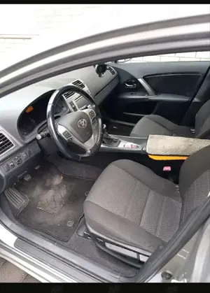 Toyota Avensis Life Bild 5