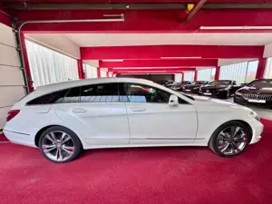 Mercedes-Benz CLS 350 4Matic Glasdach ILS Airmatic AHK 19" Bild 5