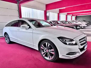 Mercedes-Benz CLS 350 4Matic Glasdach ILS Airmatic AHK 19" Bild 2