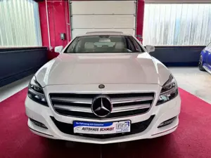 Mercedes-Benz CLS 350 4Matic Glasdach ILS Airmatic AHK 19" Bild 4