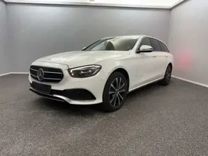 Mercedes-Benz E 300 de T 4M Avantgarde 2x*DISTR+*WIDE*AHK*IHC