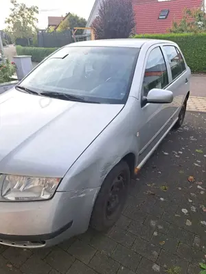 Skoda Fabia Fabia Fließheck 1.4 16V Extra Bild 4