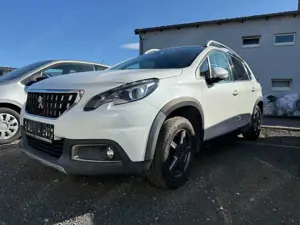 Peugeot 2008 1.2 Pure Tech 110 Allure- NUR FÜR HÄNDLER