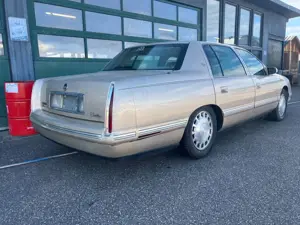 Cadillac Deville 4.6 V8 32V Northstar zum Herrichten Bild 3