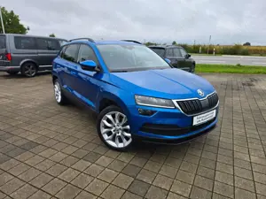 Skoda Karoq Style 4x4 LED AHK STANDHZ PANORAMA
