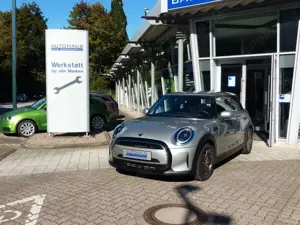 MINI Cooper "Essential Trim", Apple CarPlay, Tempomat Bild 5