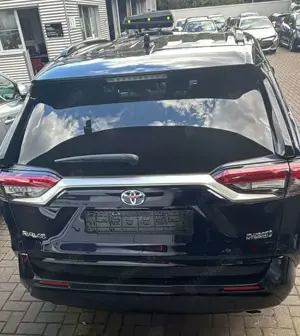 Toyota RAV 4 Plug-in-Hybrid Bild 2