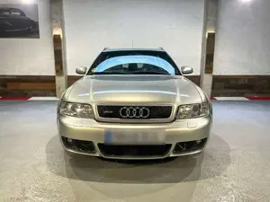 Audi RS4 B5 Bild 2
