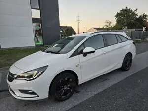 Opel Astra 1.6 D (CDTI) Sports Tourer Edition Bild 5