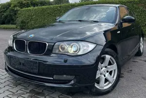 BMW 118 d EditionSport XENON NAVI PDC SITZHEIZUNG 2HD