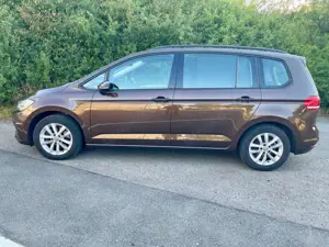 Volkswagen Touran Touran Diesel 1.6 TDI | AHK | ACC | Nichtraucher Bild 4