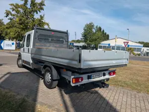 Peugeot Boxer Kasten Hochraum 435 L3H2 Pro BlueHDi 140 S Bild 2