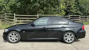 BMW 318 E90 (Facelift, M-Sport Paket) Bild 4