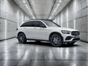 Mercedes-Benz GLC 300 d 4M AMG+AHK+DISTR.+PANO+STNDHZ.+WIDESCR Bild 4