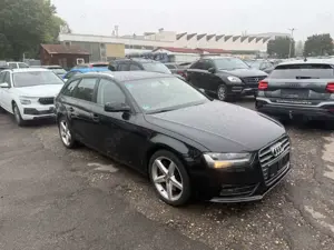 Audi A4 Avant Attraction quattro*AUTO*NAVI