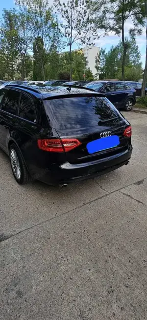 Audi A4 Avant 3.0 TDI DPF multitronic Attraction Bild 4