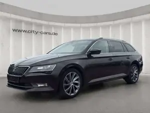 Skoda Superb Combi LK*Autom*Xenon*Navi*Standheizung