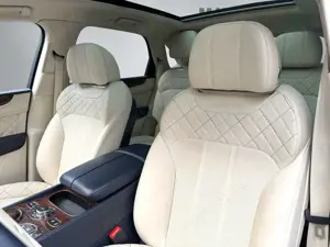 Bentley Bentayga First Edition W12 e-AHK Standheizung Bild 4