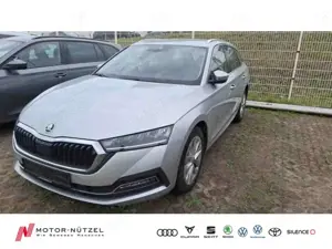Skoda Octavia Combi 2.0TDI DSG STYLE LED+NAVI+ACC+AHK