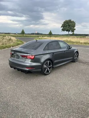 Audi RS3 Limousine S tronic Bild 4