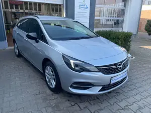 Opel Astra K Sports Kombi 130Ps NAVI/LED/WiPa/LMF Bild 2