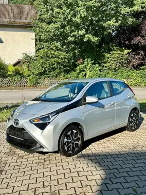 Toyota Aygo x-play connect Relax-Garantie bis 2034 möglich Bild 2