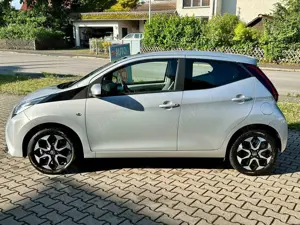 Toyota Aygo x-play connect Relax-Garantie bis 2034 möglich Bild 3