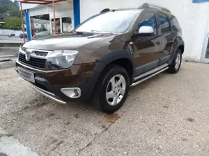 Dacia Duster I Laureate 4x4/1.Hand/AHK/Alu/