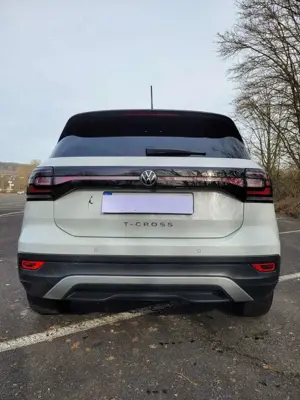 Volkswagen T-Cross T-Cross 1.5 TSI ACT OPF DSG Style Bild 2
