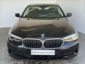 BMW 520 iA Lim. Navi.LED.DriveAs.RüKam.AHK.WLAN.DAB