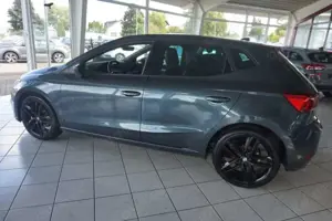 SEAT Ibiza IBIZA FR 1,5 TSI DSG PANO DINAMICA NAVI KAMERA Bild 3